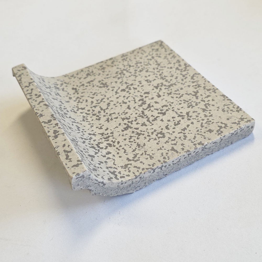 Ref :  PLINTHE À GORGE...