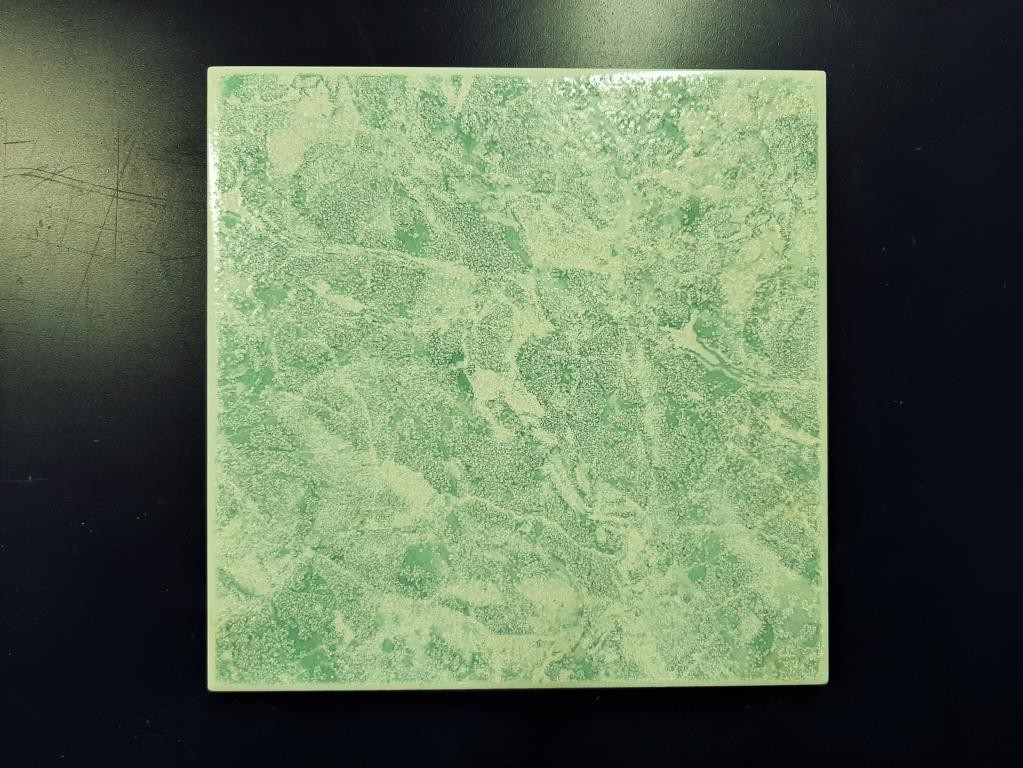 Ref : HARD VERDE  20x20